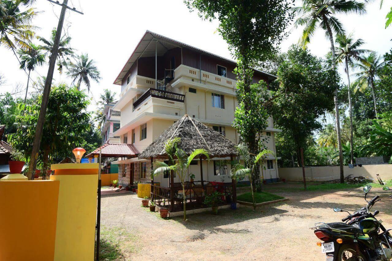 Coral Cove Beach Resort Varkala Exterior foto